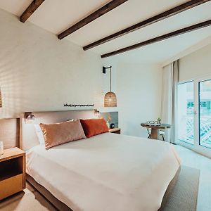 Resort room a King bed Adults Only